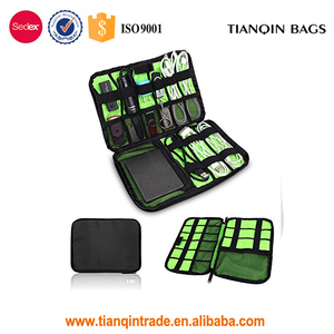 Impermeable tipo colgante <span class=keywords><strong>de</strong></span> <span class=keywords><strong>bolsa</strong></span> <span class=keywords><strong>de</strong></span> <span class=keywords><strong>aseo</strong></span> maquillaje <span class=keywords><strong>bolsa</strong></span> <span class=keywords><strong>de</strong></span> uso en el Hotel Casa <span class=keywords><strong>de</strong></span> baño coche, avión, - Product Image 3