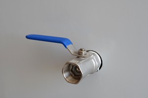 Nettoyeur à <span class=keywords><strong>ultrasons</strong></span> <span class=keywords><strong>industriel</strong></span> à eau chaude GTSONIC 105L 28KHz 1500W avec réservoir en acier inoxydable et chauffage 4000W pour l'entretien automobile - Product Image 4