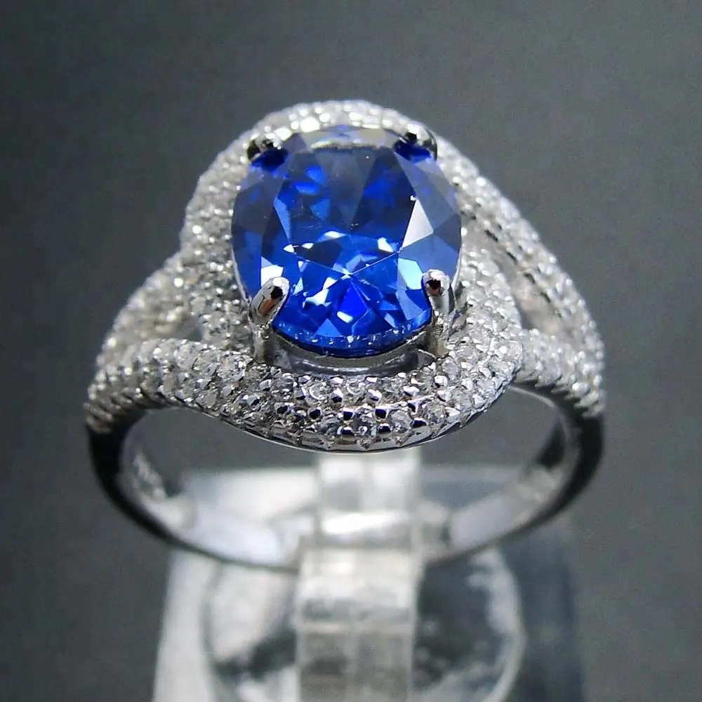 Perhiasan Perak Sterling 925 Cincin Tanzanite Potongan Oval Wanita dengan Berlian