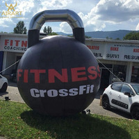 Équipement de sport gonflable géant, en forme de haltère, pour la publicité des club de fitness
