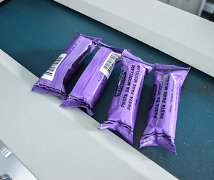 Fácil de operar automática almohada <span class=keywords><strong>plastilina</strong></span> juego/pasta de la máquina de embalaje - Product Image 3