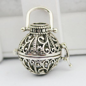 PL005 Bijoux vintage tendance, <span class=keywords><strong>pendentif</strong></span> <span class=keywords><strong>diffuseur</strong></span> d'huile essentielle de parfum en forme de papillon creux ouvert - Product Image 6