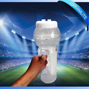 Vaso <span class=keywords><strong>de</strong></span> plástico con paja y tapa en forma <span class=keywords><strong>de</strong></span> fútbol - Product Image 1