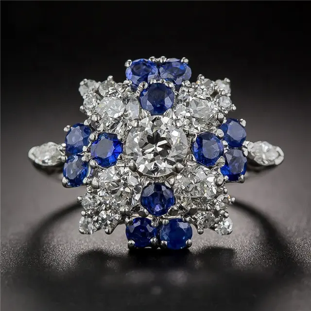 Vintage Fashion Flower Ring With Zircon Luxury Shiny Rhinestone Zircon Wedding Engagement Rings for Women Jewelry Bague Femme