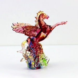 Art chinois <span class=keywords><strong>verre</strong></span> cadeau mignon <span class=keywords><strong>verre</strong></span> <span class=keywords><strong>Animal</strong></span> artisanat cheval Statue Liuli <span class=keywords><strong>verre</strong></span> 142*62*145mm 0.4kg rouge emballage cadeau Sculpture 10 pièces - Product Image 4