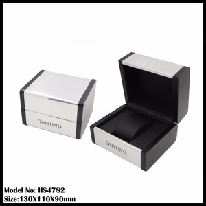 Caja de reloj de lujo para hombre 2026 con patrón de cuero y placa metálica cosida - Product Image 3