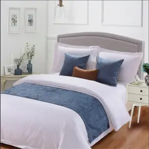 Hotel Bedding Set Decorative Bed Runner And Cushion Set