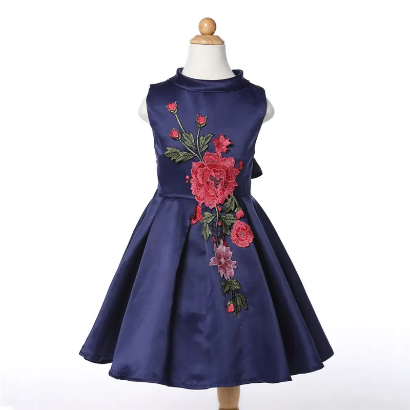 OEM custom made girls sleeveless dress with flower embroidered girls summer dress