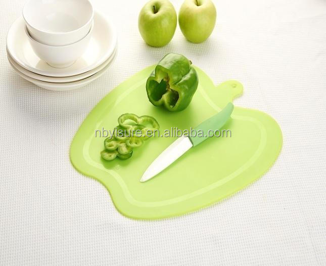 Forma de manzana de corte board boad juego o piezas de compras verde con bardo buen ayudante de cocina set de cuchillos