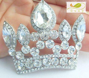 Spilla a Corona Personalizzata con Strass e Cristalli - Product Image 1