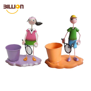 <span class=keywords><strong>Tennis</strong></span> Garçon de <span class=keywords><strong>Bande</strong></span> <span class=keywords><strong>Dessinée</strong></span> Pots De Fleurs Jardinières En Métal Pour Vente - Product Image 1