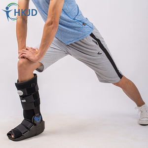 รองเท้าบูทแบบมีบานพับปรับได้สำหรับกระดูกหัก รุ่น HKJD Orthopedic Adjustable ROM Hinge Cam Walker พร้อมพื้นรองเท้าแบบโยก สีดำ รองเท้าบูทแบบมีบานพับสำหรับกระดูกหัก รุ่น Orthopedic Aircast Walker Boot - Product Image 2
