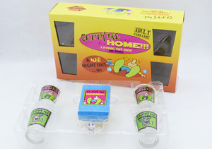<span class=keywords><strong>Juego</strong></span> <span class=keywords><strong>de</strong></span> <span class=keywords><strong>Cartas</strong></span> para Beber <span class=keywords><strong>con</strong></span> 4 Vasos para Bar y Fiestas <span class=keywords><strong>de</strong></span> Adultos - Product Image 2