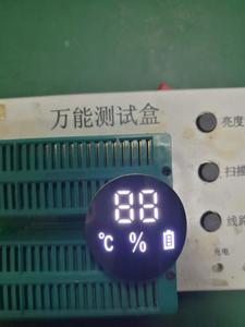 מותאם אישית גודל קטן עגול משטח camber צבע יחיד סופר לבן כפול ספרות הוביל תצוגה נומרית עבור לחות טמפרטורה - Product Image 4