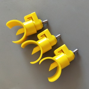 Abbeveratoi automatici per capezzoli di pollo abbeveratoi per allevatori di polli da carne per sistema di abbeveraggio per allevamenti di pollame - Product Image 6