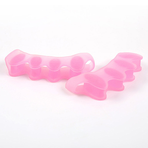 China al por mayor barato separador de dedos pedicura juanete de silicona - Product Image 1
