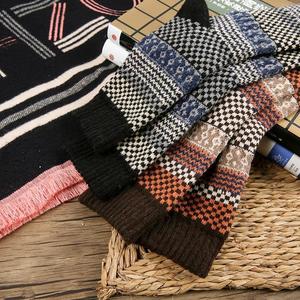 <span class=keywords><strong>Chaussettes</strong></span> de randonnée athlétiques cadeaux <span class=keywords><strong>pour</strong></span> adultes <span class=keywords><strong>chaussettes</strong></span> de cheville confortables en tricot épais <span class=keywords><strong>chaussettes</strong></span> d'hiver en <span class=keywords><strong>laine</strong></span> chaude <span class=keywords><strong>pour</strong></span> hommes - Product Image 3
