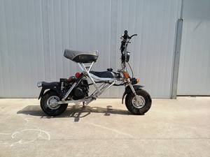 <strong>50cc</strong> Folding <strong>Motorbike</strong> with Stock <strong>for</strong> Urban Commute - Product Image 3