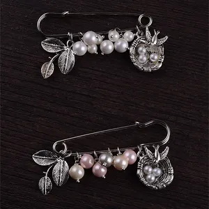 Unici fatti a mano di perle branelli di fascini spilla pins per gli indumenti 2019 perle perline FAI DA TE di fascino del metallo spille di sicurezza di fascino di modo spille