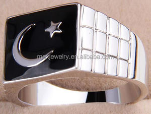 Anello da Uomo di Alta Qualità in Lega con Luna Crescente e Stella, Gioiello Islamico con Retro Smaltato - Product Image 3