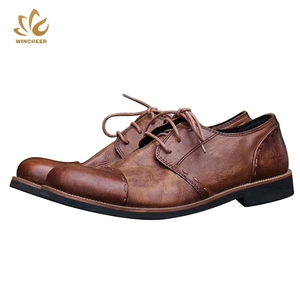 2023 luxe classique hommes robe chaussure à la main en cuir de vache véritable nouvel an cadeau Style décontracté avec semelle intérieure en cuir véritable