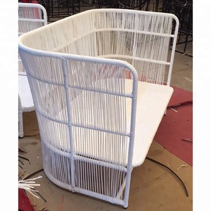 تصميم فريد من نوعه في الهواء الطلق الأسود والأبيض جولة الروطان الخوص حديقة الأثاث أريكة - Product Image 4