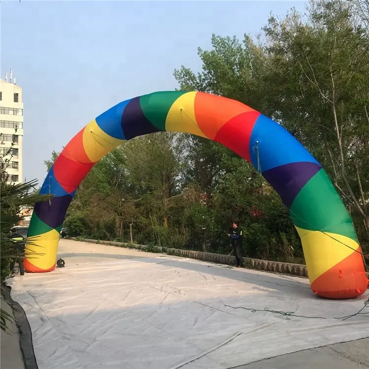 Goedkope opblaasbare regenboog boog voor verkoop