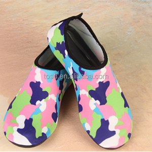 Alta calidad <span class=keywords><strong>al</strong></span> por mayor suave surf niños adultos <span class=keywords><strong>agua</strong></span> personalizada para los hombres - Product Image 1