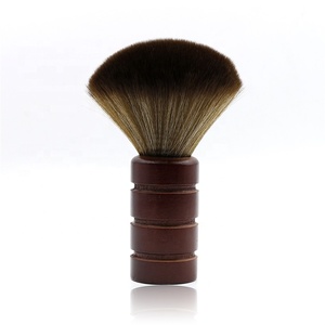 Cepillo de <span class=keywords><strong>Afeitar</strong></span> Redondo con Mango de Madera y Pelo de Animal, Cepillo <span class=keywords><strong>para</strong></span> Cuello <span class=keywords><strong>para</strong></span> Limpiar el Pelo Roto de Barbería - Product Image 1