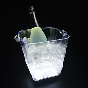 Cubo de Hielo Transparente y Duradero para Botellas de Vodka y <span class=keywords><strong>Agua</strong></span> <span class=keywords><strong>Fiji</strong></span> con Luces LED - Product Image 6