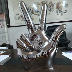 Estatua de tamaño real de tres dedos, artesanía de metal artificial personalizada, tamaño real, arte de mano para Win, UAE - Product Image 4