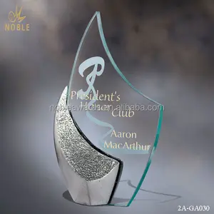 Noble Unique New Design Custom Jade Glass Crystal Sail Trophy Award