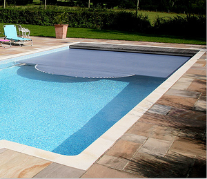 <span class=keywords><strong>Volet</strong></span> <span class=keywords><strong>roulant</strong></span> automatique pour <span class=keywords><strong>piscine</strong></span> en polycarbonate imperméable sur mesure - Product Image 4