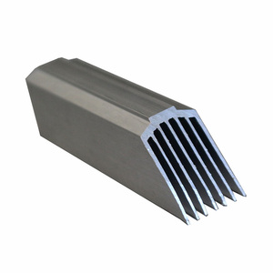 Usine de profils d'extrusions en aluminium de dissipateur thermique perforé CNC, panneaux solaires de dissipateur thermique en aluminium argenté noir anodisé par revêtement en poudre - Product Image 2