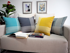 Custom stampato moderno geometrico esterno copricuscino decorativo quadrato federa con foglia animale modello cartone animato - Product Image 2