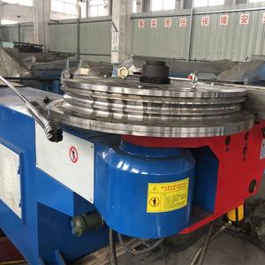 Machine à cintrer les rails <span class=keywords><strong>de</strong></span> portes <span class=keywords><strong>de</strong></span> <span class=keywords><strong>garage</strong></span> sectionnelles à rayon <span class=keywords><strong>de</strong></span> courbure maximal <span class=keywords><strong>de</strong></span> 450 mm <span class=keywords><strong>avec</strong></span> une vitesse <span class=keywords><strong>de</strong></span> cintrage <span class=keywords><strong>de</strong></span> 10 à 50 degrés/seconde - Product Image 3