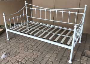 Sleep Design White or Black <strong>Single</strong> Metak Day <strong>Bed</strong> with <strong>Pull</strong> <strong>Out</strong> Guest Trundle Day <strong>Bed</strong> - Product Image 2