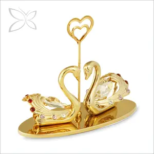 Crysto craft Gold Plated Metal Kissing Swan Figur verziert mit Brilliant Cut Crystals Hochzeits bevorzugungen für Gäste