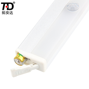 <span class=keywords><strong>El</strong></span> sensor de movimiento llevó la luz de tira, batería decorativa de interior impulsada 8 luz de la noche del LED (blanco) - Product Image 3