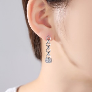LUOTEEMI - Pendientes <span class=keywords><strong>de</strong></span> Botón Geométricos con Circonita Cúbica para Mujer, Color Plateado, 4 Lazos, Estilo Moderno, Boucles Doreilles - Product Image 3