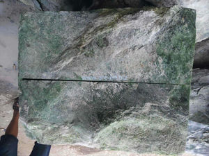 Blocs de jade néphrite bruts - Product Image 1