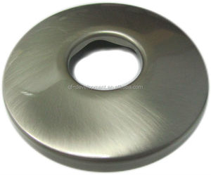 Bride de tuyauterie OEM en acier inoxydable à prise sûre avec finition chromée fendue pour durabilité et fonctionnalité, modèle QF A-D de la marque QF - Product Image 1