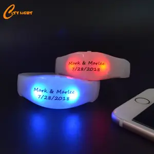 Nouveau bracelet led de mariage de lumière de lueur activée par le son de gadget