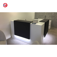 Meubles de bureau personnalisés de nouvelle conception, bureau d'ordinateur en surface solide, bureau d'accueil