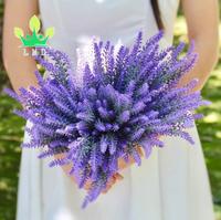Fleurs artificielles Bouquet de lavande floquée Toucher réel Fleurs de mariage Plantes pour la décoration de la salle de fête Maison Hôtel
