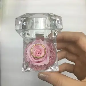 Decorative Fresh Preserved Rose Flower in Crystal Acrylic Ring Box for Wedding Souvenir Mother's Day Birthday Flowers Gifts