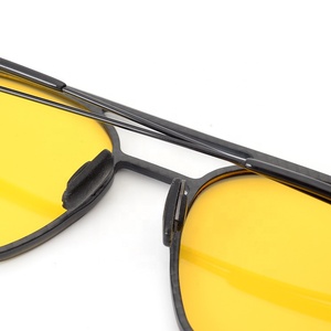 Visione notturna guida OEM etichetta privata tonalità in fibra di carbonio gialla occhiali da sole occhiali per visione notturna per la guida - Product Image 6