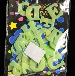 A-Z cartas resplandor en el oscuro pegatinas <span class=keywords><strong>de</strong></span> <span class=keywords><strong>pared</strong></span> bebé niños habitación luminosa fluorescente pegatinas casa Decoración - Product Image 5