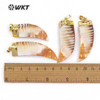 WT-JP065 al azar de grasa, Cuerno de Oro cubiertas hermosas líneas Bohemia joyería de estilo en cuchillo en forma de concha de mar Natural colgante de cuerno