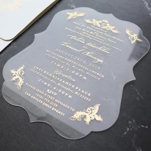 Invito Matrimoniale in Acrilico Trasparente Spessore 1mm, Fustellato su Misura con Tasca per Busta - Product Image 1